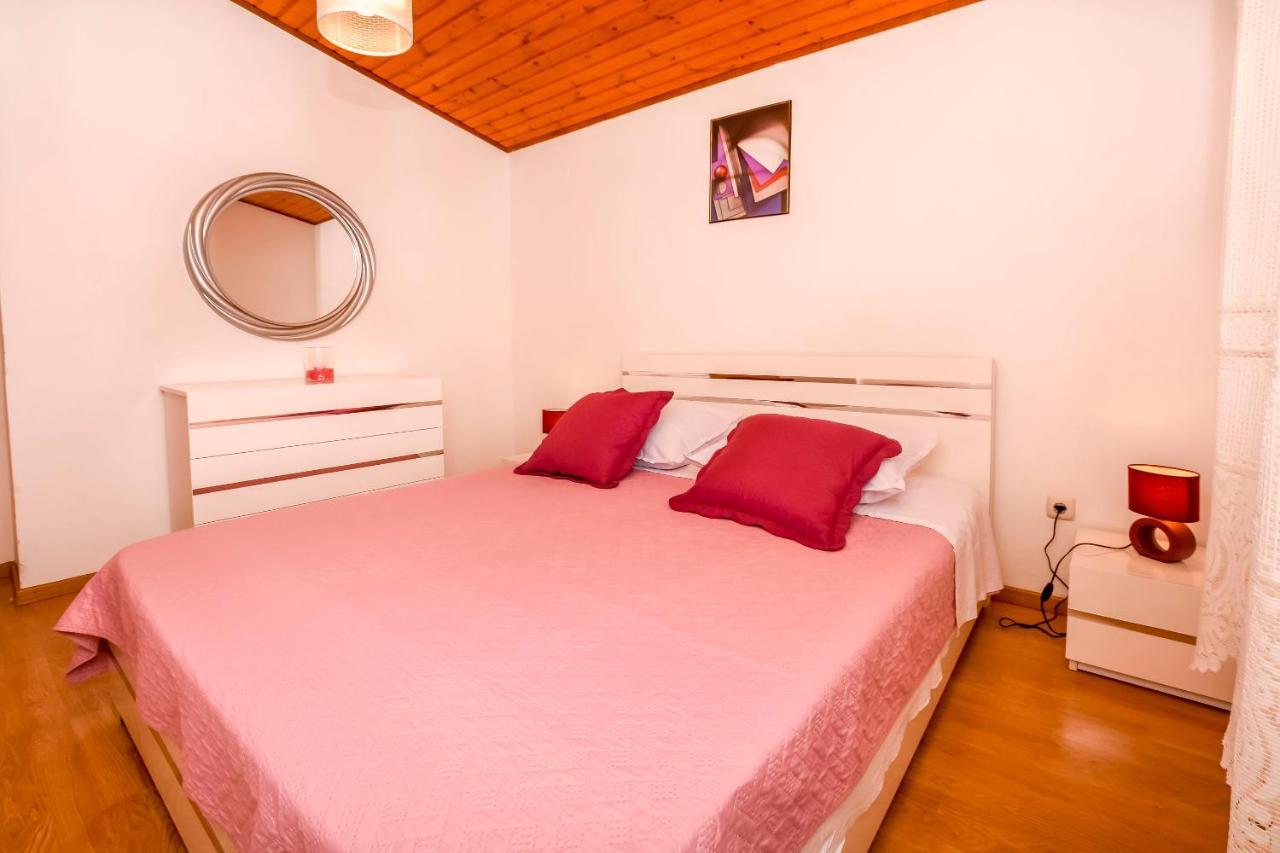 Apartment Mira Примоштен Номер фото